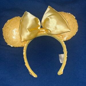 Yellow sequenced Disney ears